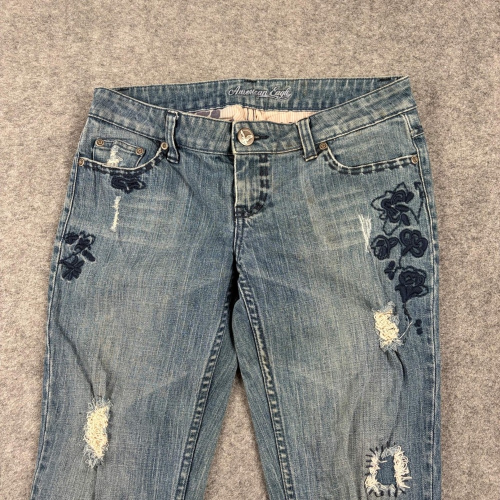 American Eagle Jeans Women 4 Floral Embroidered Distressed Low Rise Flare Y2K